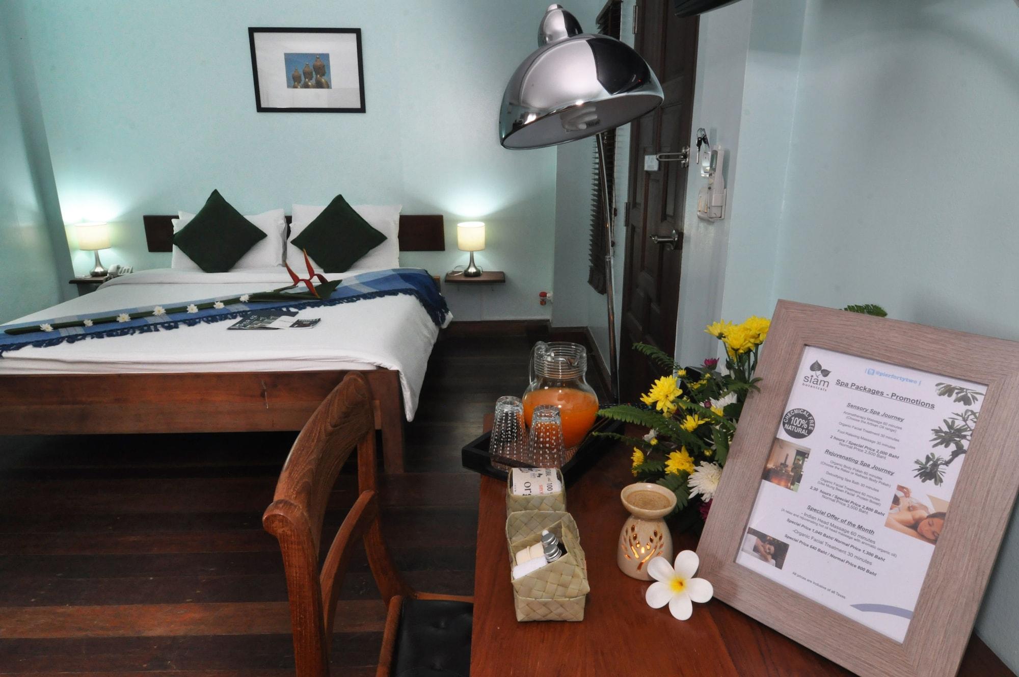 Pier 42 Boutique Resort & Spa Chalong Buitenkant foto