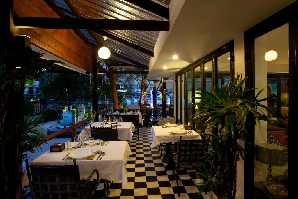 Pier 42 Boutique Resort & Spa Chalong Buitenkant foto